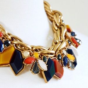 Statement necklace